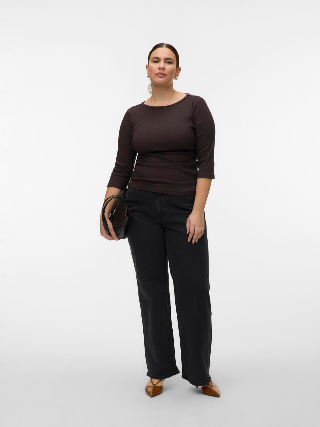 model_shot-front